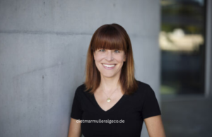 Julia Reuschenbach Augen